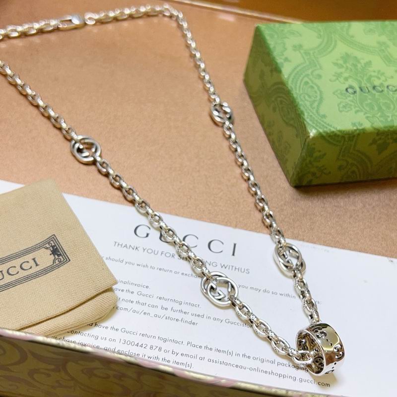 Gucci Necklace 08yxs155
